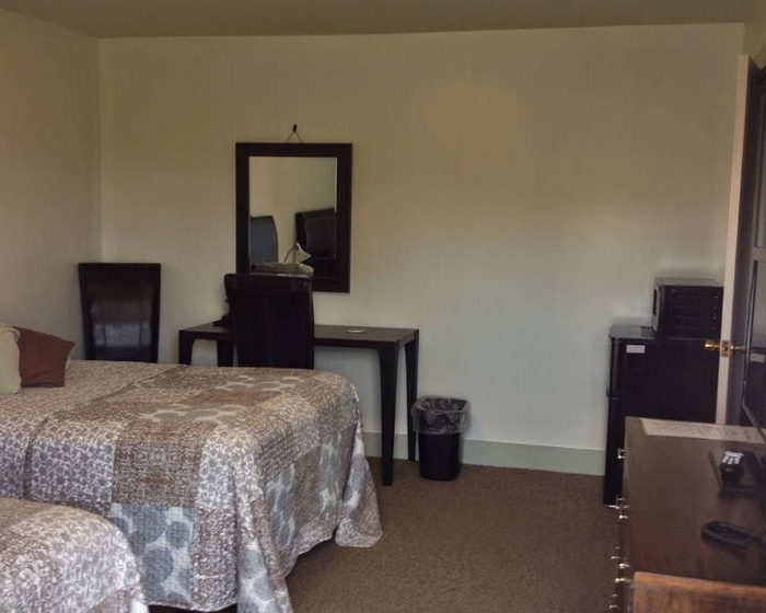 Imlay City Motel - Recent Photos From Website (newer photo)